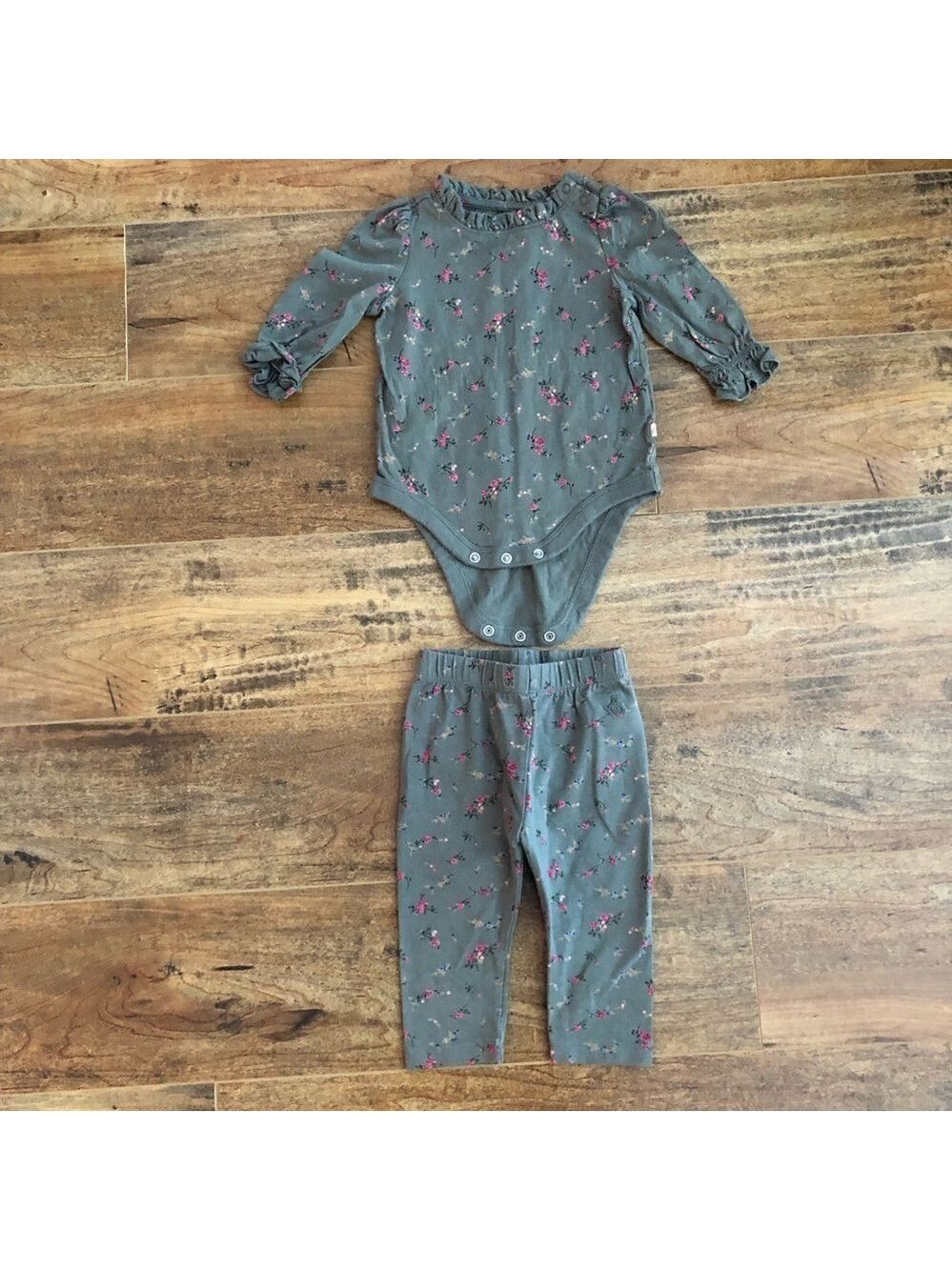GAP Baby Organic Cotton Mix and Match Printed Bodysuit and Leggings 2-Piece 3-6M